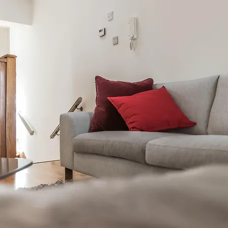 The Eamon Devalera - Hiphipstay Apartment *